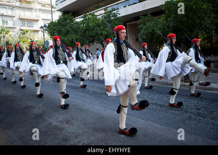 Wechsel der Wachablösung im griechischen Parlament in Athen, Griechenland. Stockfoto