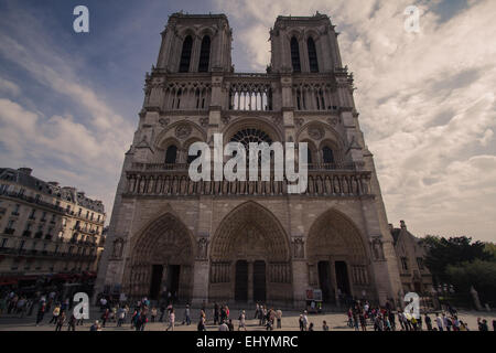 Notre Dame Fassade Ansicht, Paris, Frankreich Stockfoto
