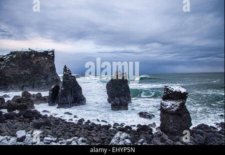 Strand im Winter am südwestlichen Ende der Halbinsel Reykjanes, Island Stockfoto