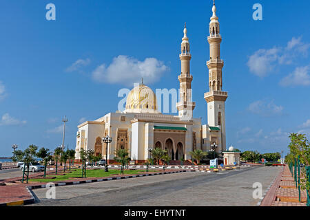 Asien, Vereinigte Arabische Emirate, Vereinigte Arabische Emirate, Dubai, Sharjah, Corniche Street, Radisson Blu Sharjah, Architektur, Detail, Gebäude, Konstruktion Stockfoto