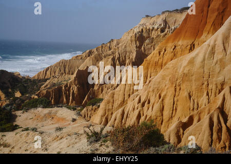 Portugal, Europa, Atlantik, Küste, Praia da Gale, Fontainhas, Melides Alentejo, Longueira, Klippen, Strand, Meer, Sand, Meer Stockfoto