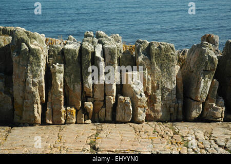 Schweden, Europa, Skane, Österlen, Simrishamn, Küste, Felsen, Klippe, Steinen, Varhallar, Ostsee Stockfoto