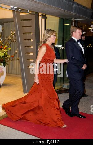 König Willem-Alexander und Maxima der Königin der Niederlande kommen an die niederländische Kultur-Nacht im Rahmen des niederländischen Staatsbesuchs in der königlichen Bibliothek in Kopenhagen, Dänemark, 18. März 2015. Bildnachweis: Dpa picture Alliance/Alamy Live News Stockfoto