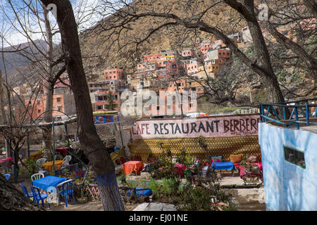 Cafe am Hang, Setti Fatma Dorf, Ourika-Tal, Atlas Gebirge, Marokko, Nordafrika Stockfoto