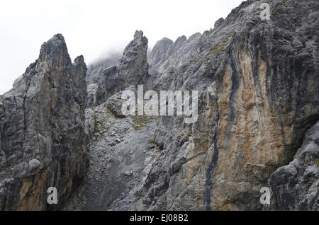 Schweiz, Europa, Graubünden, Graubünden, Engadin, Unterengadin, Scuol, Klippe, S-Charl, Punkte, Val Sesvenna Stockfoto