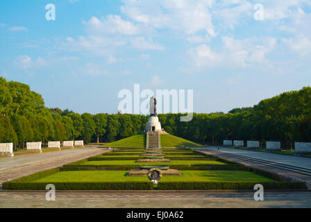 Sowjetische Ehrenmal, Treptower Park, Bezirk Treptow, Berlin, Deutschland Stockfoto