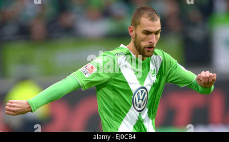 Wolfsburg, Deutschland. 15. März 2015. Wolfsburgs Bas Dost in Aktion während der Fußball-Bundesliga Spiel VfL Wolfsburg Vs SC Freiburg in Wolfsburg, Deutschland, 15. März 2015. Foto: Peter Steffen/Dpa/Alamy Live News Stockfoto