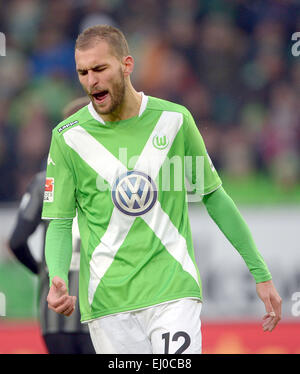 Wolfsburg, Deutschland. 15. März 2015. Wolfsburgs Bas Dost in Aktion während der Fußball-Bundesliga Spiel VfL Wolfsburg Vs SC Freiburg in Wolfsburg, Deutschland, 15. März 2015. Foto: Peter Steffen/Dpa/Alamy Live News Stockfoto