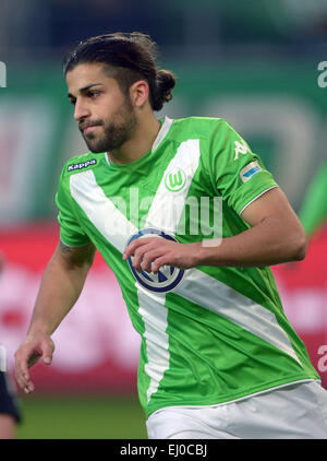 Wolfsburg, Deutschland. 15. März 2015. Wolfsburgs Ricardo Rodriguez in Aktion während der Fußball-Bundesliga Spiel VfL Wolfsburg Vs SC Freiburg in Wolfsburg, Deutschland, 15. März 2015. Foto: Peter Steffen/Dpa/Alamy Live News Stockfoto