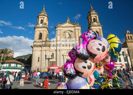 Südamerika, Lateinamerika, Kolumbien, Stadt, Stadt, Städte, Städte, Plaza de Bolivar, Catedral Primada, Bogota, Hauptstadt, Kirche, b Stockfoto