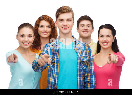 Gruppe von lächelnden Jugendlichen Stockfoto