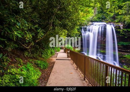 Trail und trocken fällt, im Nantahala National Forest, North Carolina. Stockfoto