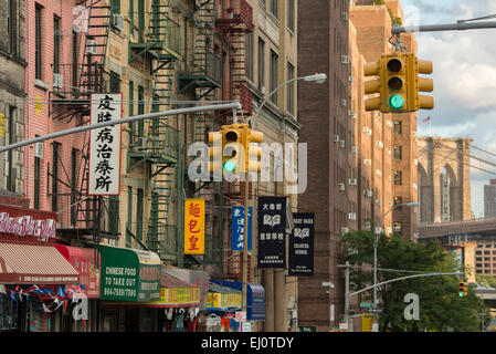 USA, USA, Amerika, New York, Manhattan, Chinatown, Straßenszene, Brooklyn Bridge, Brücke, Stockfoto