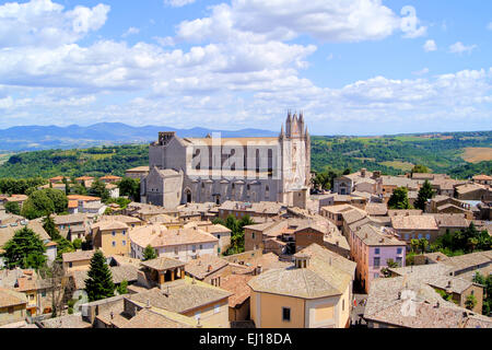 Blick über den italienischen Hügelstadt, Orvieto und seine Kathedrale Stockfoto