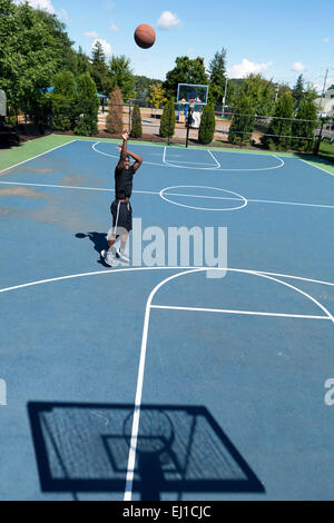 Drei-Punkt-Basketball-Shooter Stockfoto