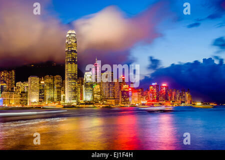 Skyline von Hong Kong, China Innenstadt bei Vitoria Hafen. Stockfoto