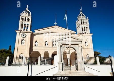 Die Kirche von Agia Triada (Heilige Dreifaltigkeit) in Lefkes in Paros, Griechenland. Stockfoto