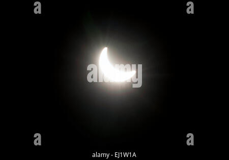 Swansea, Großbritannien. 20. März 2015. Solar eclipse von Swansea gesehen. Bildnachweis: Phil Rees/Alamy Live-Nachrichten Stockfoto