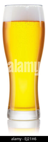 Glas frisches Bier mit Kappe aus Schaumstoff isoliert auf weißem Hintergrund mit Beschneidungspfade Stockfoto