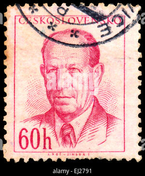 CESKOSLOVENSKO - ca. 1953: Briefmarke gedruckt in Tschechien zeigt Porträt der Tschechoslowakei Präsident Antonin Zapotocky, ca. 1953 Stockfoto