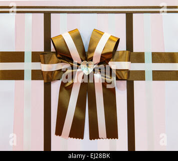 Rosa Geschenkbox Stockfoto