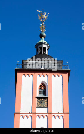 Kroenchen Skulptur auf der Steepletop der Nikolaikirche Kirche, Wahrzeichen von Siegen, Nordrhein-Westfalen, Deutschland, Europa Stockfoto