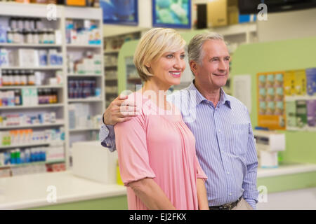 Porträt von paar zusammenstehen Stockfoto