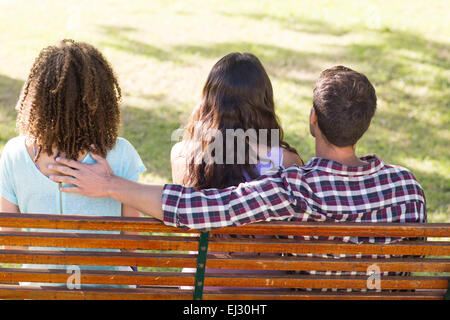 Mann untreu im park Stockfoto