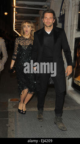 Suki Waterhouse und Bradley Cooper genießen ein Doppel-Date im J. Sheekey Restaurant mit Sienna Miller und Verlobter Tom Sturridge Featuring: Suki Waterhouse, Bradley Cooper wo: London, Vereinigtes Königreich bei: 15 Sep 2014 Stockfoto