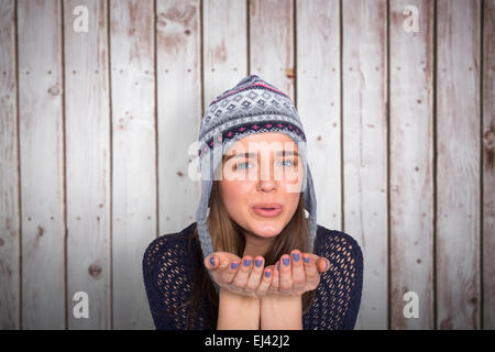 Zusammengesetztes Bild der schönen Frau weht Kuss Stockfoto