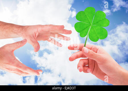 Zusammengesetztes Bild der Geschäftsmann hält seine Hand Stockfoto