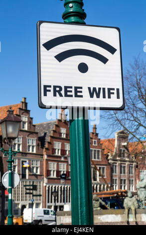 Zeichen in der alten Stadt von Hoorn, Nord-Holland, Niederlande, kostenloses Wifii, kostenloser Internetzugang, Stockfoto