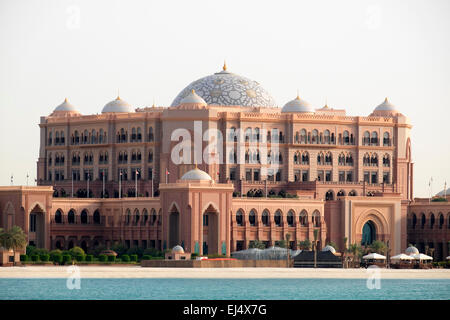 Außenansicht des Luxus Hotel Emirates Palace in Abu Dhabi Vereinigte Arabische Emirate Stockfoto