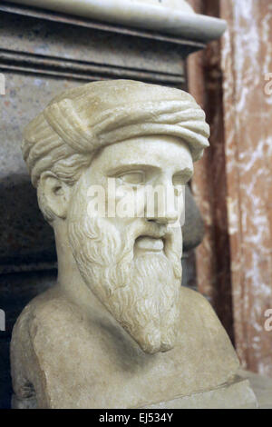 Büste des griechischen Philosophen und Mathematiker Pythagoras (570BC-495BC) von Samos in den Kapitolinischen Museen. Rom. Italien. Stockfoto