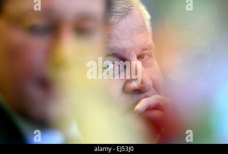 Bamberg, Deutschland. 21. März 2015. CSU-Parteivorsitzenden und des bayerischen Ministerpräsidenten Horst Seehofer im Bild auf dem kleinen Parteitag in Bamberg, Deutschland, 21. März 2015. Foto: Peter Kneffel/Dpa/Alamy Live News Stockfoto