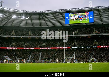 Twickenham, London UK. 21. März 2015. 6 Nations Rugby International. England gegen Frankreich. Twickenham Stadium füllt bis unters Dach für diese Entscheidung internationale. Bildnachweis: Aktion Plus Sport/Alamy Live-Nachrichten Stockfoto