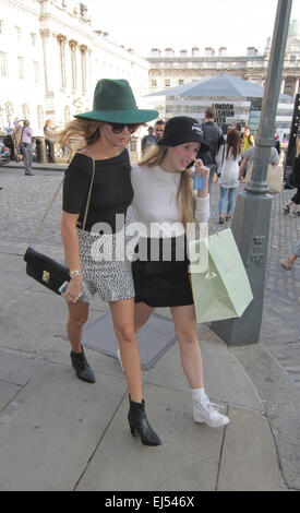 London Fashion Week Frühjahr/Sommer 2015 - H von Hakaan Yildirim - Ankünfte mit: Millie Mackintosh wo: London, Vereinigtes Königreich bei: 16 Sep 2014 Stockfoto