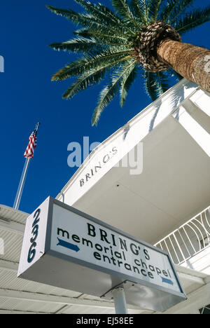 Tucson, AZ - 25. September - der Eingang des bringen's Funeral home Die ritillo Nachbarschaft in Tucson, Arizona am 25. September 1998 gefunden. Stockfoto