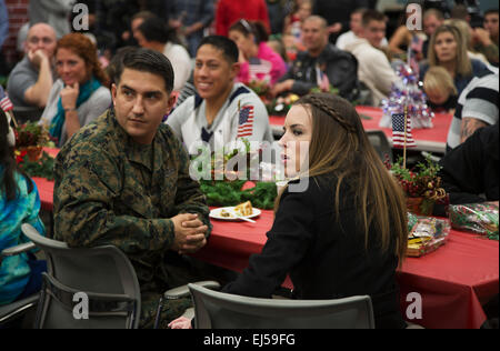 Weihnachtsessen für uns Soldaten am Wounded Warrior Center, Camp Pendleton, nördlich von San Diego, Kalifornien, USA Stockfoto