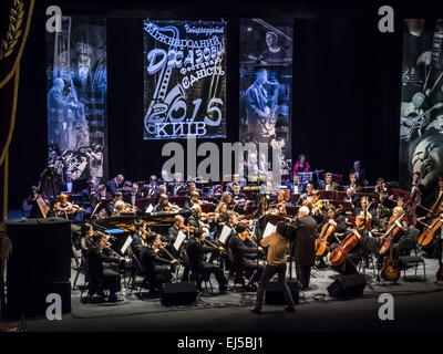 Nationalorchester Präsidenten der Ukraine. 21. März 2015. 21. März 2015 in Kiew statt 14 internationales jazz-Festival "Einheit" © Igor Golovniov/ZUMA Draht/Alamy Live News Stockfoto