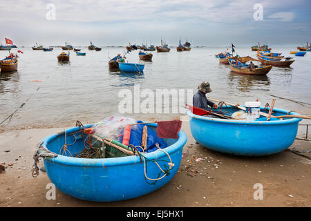 Mui Ne Fischerhafen. Provinz Binh Thuan, Vietnam. Stockfoto