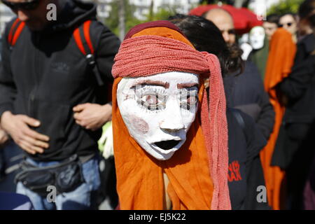 Athen, Griechenland. 21. März 2015. Nahaufnahme eines die Puppen auf dem Syntagma-Platz. Puppen und ihre Meister auf Athener Syntagmaplatz Welt Puppenspiel Tag 2015 feiern durchgeführt. © Michael Debets/Pacific Press/Alamy Live-Nachrichten Stockfoto