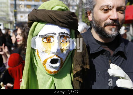 Athen, Griechenland. 21. März 2015. Nahaufnahme eines die Puppen auf dem Syntagma-Platz. Puppen und ihre Meister auf Athener Syntagmaplatz Welt Puppenspiel Tag 2015 feiern durchgeführt. © Michael Debets/Pacific Press/Alamy Live-Nachrichten Stockfoto