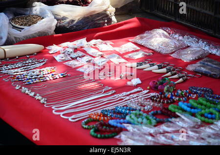 Produkt eine indigene des Akha-Stammes für Verkauf-Reisenden Stockfoto