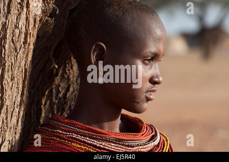 Frau Jung Rendille, Gegend Korr, Kenia Stockfoto