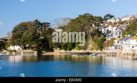 Der Küste Flushing-Dorf am Fluss Penryn, Teil der Carrick Straßen Cornwall England UK Europa Stockfoto