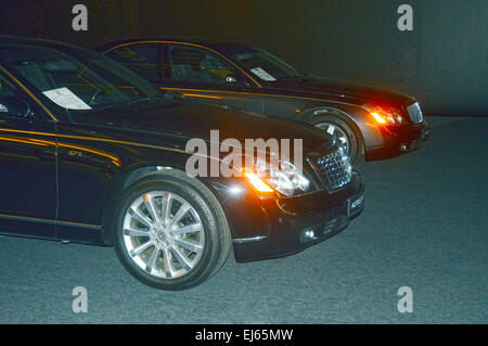 Maybach-Fahrzeuge im showroom Stockfoto