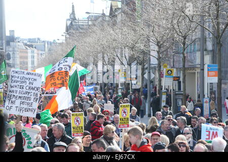 Bild aus dem Anti-Wasser lädt Right2Water Protest im Stadtzentrum von Dublin. Stockfoto