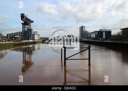 Fluss Clyde Arc Finnieston Brückenkran Glasgow Schottland, Vereinigtes Königreich Stockfoto