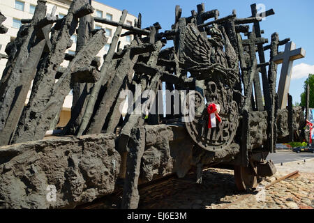 Denkmal für die gefallenen und ermordeten im Osten. Muranowska Street, Warschau, Polen. Stockfoto